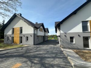 Segmenty w Krośnicach na Osiedlu Działkowa 3 etap budowy